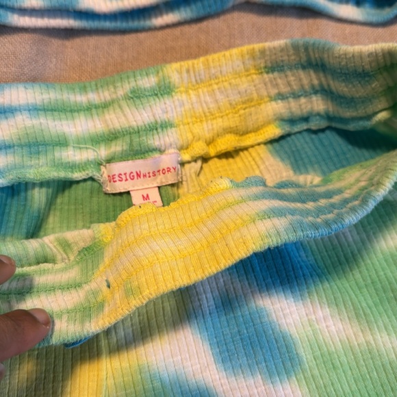 Design history shorts and top medium - Picture 4 of 5